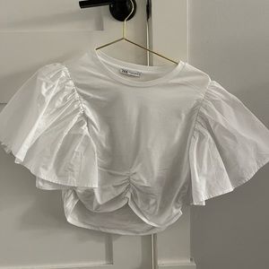 Never worn before Zara cropped white T-shirt